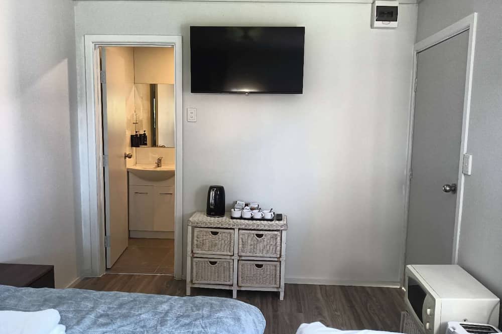 1 Bedroom garden chalet 7B