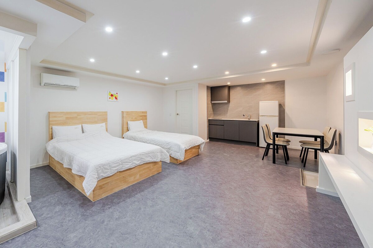 ห้องเบสิก, 1 ห้องนอน (Room 202 (Spa / BBQ)) | 1 ห้องนอน, Wi-Fi ฟรี