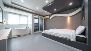1 bedroom, free WiFi - Gyeongju Nollowa Spa Pension (Gyeongju)