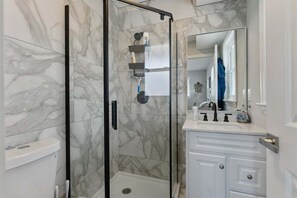 Haartrockner, Shampoo