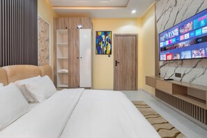 2 chambres, fer et planche à repasser, Wi-Fi, draps fournis