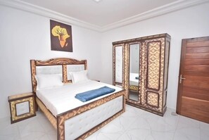3 bedrooms, free WiFi - Charmante Maison Détachée à HLM Kénia, Côté Université Assane Seck (Ziguinchor)