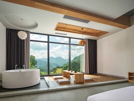 Comfort Double Room, Hill View | Desk, blackout drapes, soundproofing, free WiFi