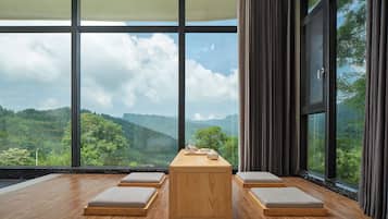 Exclusive-Suite, Bergblick | 1 Schlafzimmer, Schreibtisch, Verdunkelungsvorhänge