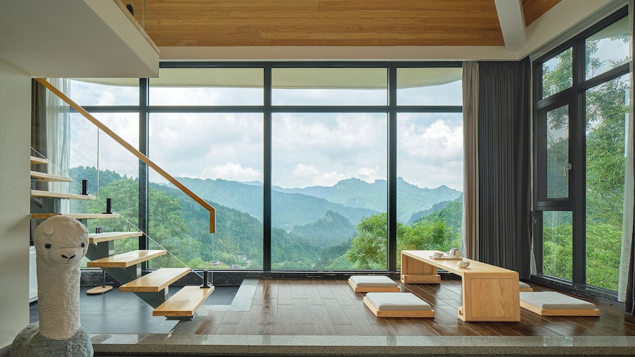 Serenity Valley - Zhangjiajie