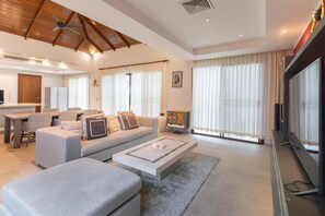 Smart TV - Luxury 4BR Villa with Private Pool & Jacuzzi (Thalang)