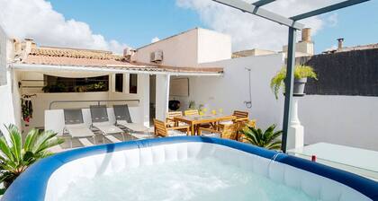 Quiet townhouse for families, athletes & groups