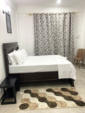 2 bedrooms, WiFi, bed sheets