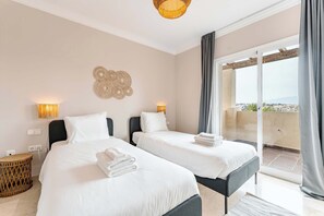 3 Schlafzimmer, Bügeleisen/Bügelbrett, WLAN, Bettwäsche