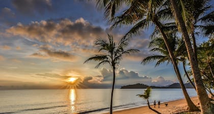 CLIFTON BEACH HOUSE @ CLIFTON BEACH