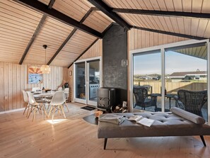 Télévision, cheminée