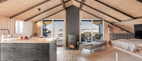 3 makuuhuonetta, internet