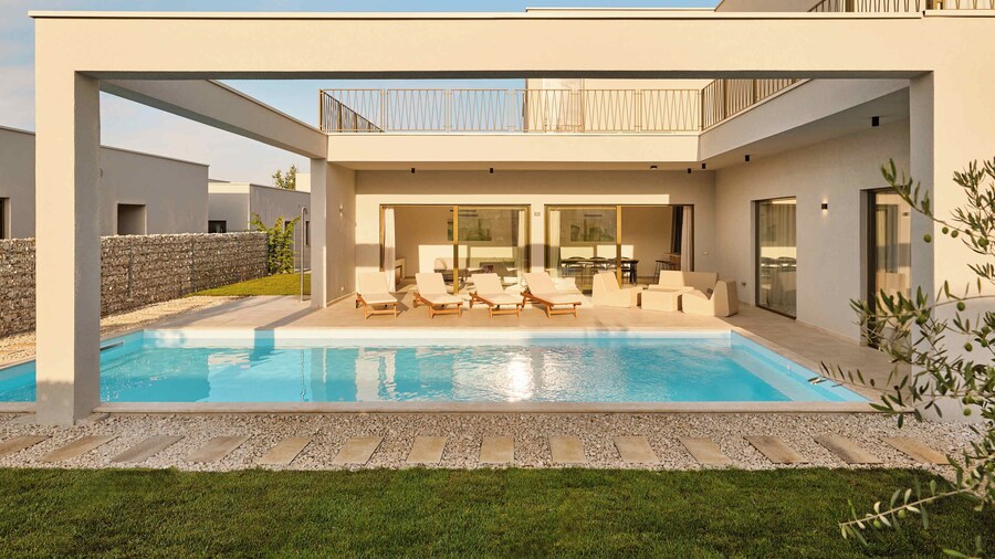 TARIA RESORT