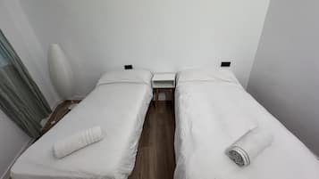 Habitación doble, baño privado | Miscelánea