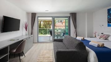 2 chambres, bureau, espace de travail pour ordinateur portable