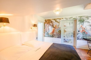 4 bedrooms, free WiFi, bed sheets