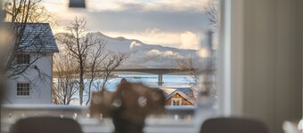 Countryside Holiday Home in Norwegian Fjord with Mountain Views & Serene Gardens