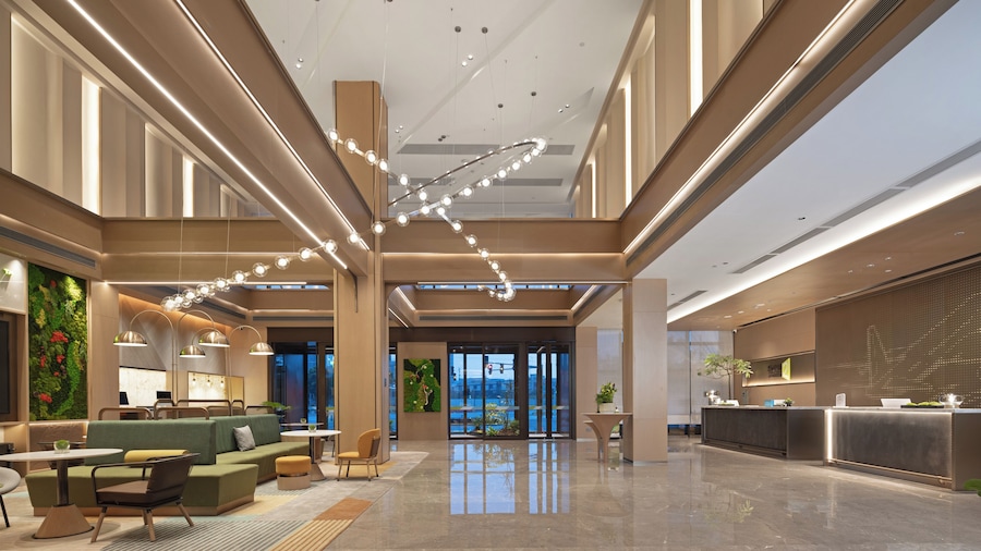 Rezen Longuu Hotel - Guangzhou Baiyun Airport Cultural Tourism City