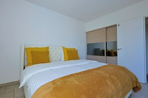 3 soverom, strykejern/-brett, wi-fi (inkludert) og sengetøy