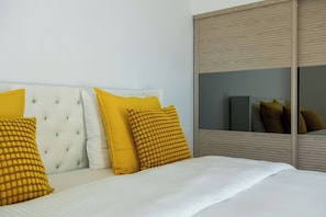 3 Schlafzimmer, BĂŒgeleisen/BĂŒgelbrett, kostenloses WLAN, BettwĂ€sche