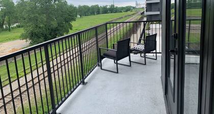 Harbor Haven: 2 miles from Fedex Forum