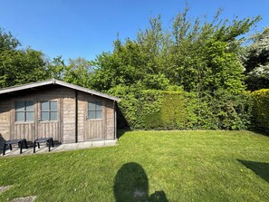 Property grounds - Bungalow near Grevelingenmeer (Brouwershaven)