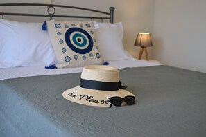 4 bedrooms, in-room safe, iron/ironing board, travel cot