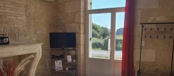 Pierres d'Estuaire - 3-star gîte 2025 between vineyards, ocean and river.