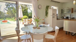 Dining - kercolette, haven of peace with swimming pool prox beaches (Erdeven)