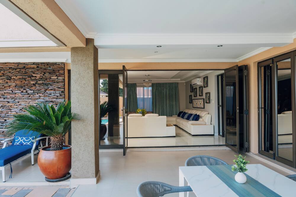Escapade Lux Guesthouse