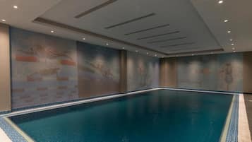 15 piscinas techadas
