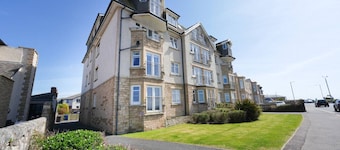 Caledonia by the Sea