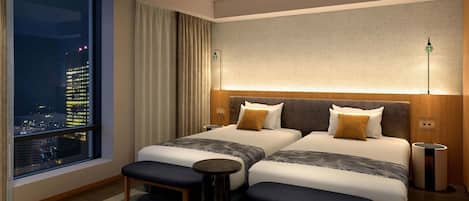 Sviitti, tupakointi kielletty (Suite Twin Room) | Untuvapeitot, tallelokero huoneessa, pimennysverhot, ilmainen Wi-Fi