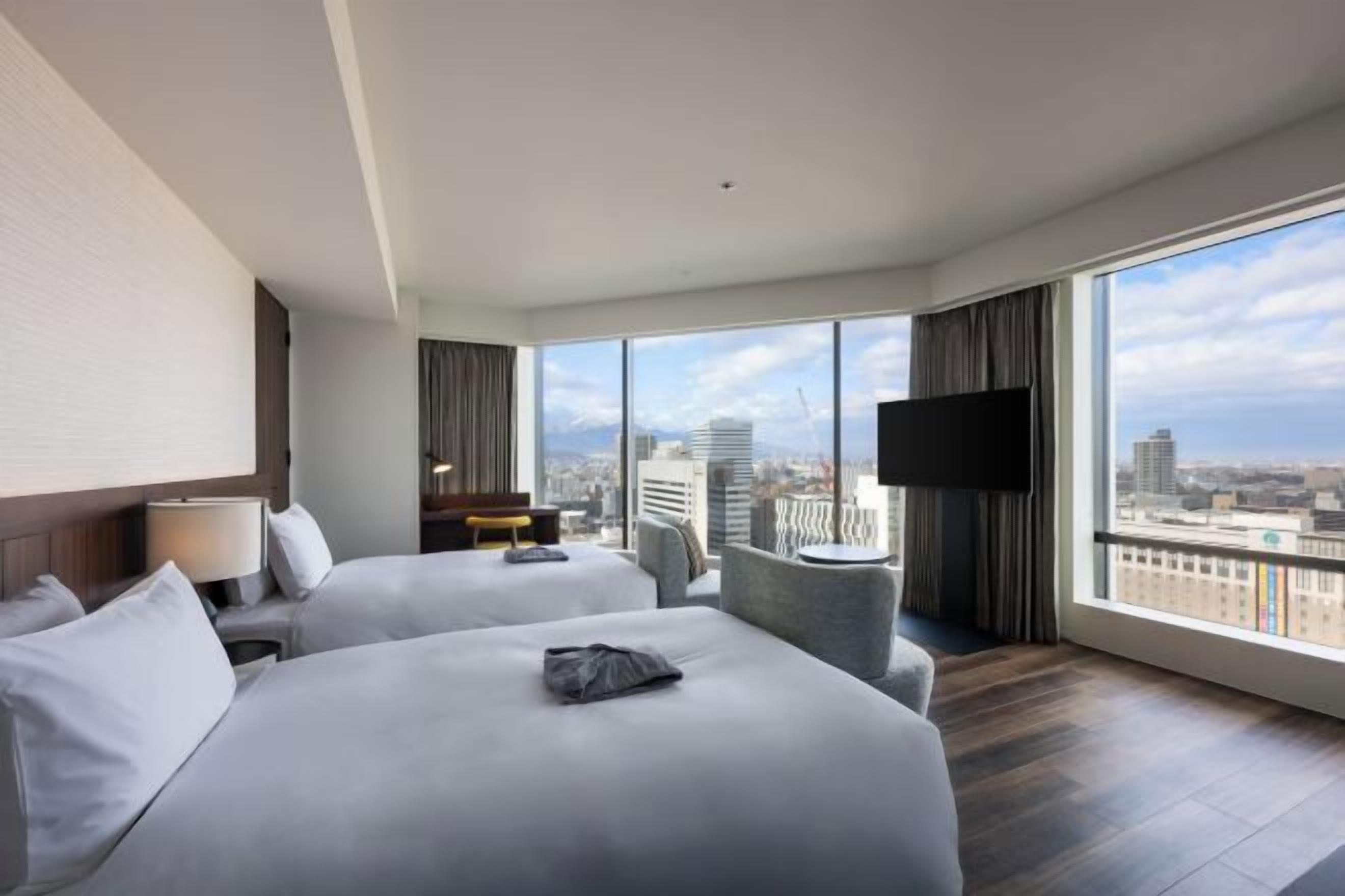 ผ้านวมขนเป็ด, ตู้นิรภัยในห้องพัก, ผ้าม่านกันแสง, Wi-Fi ฟรี