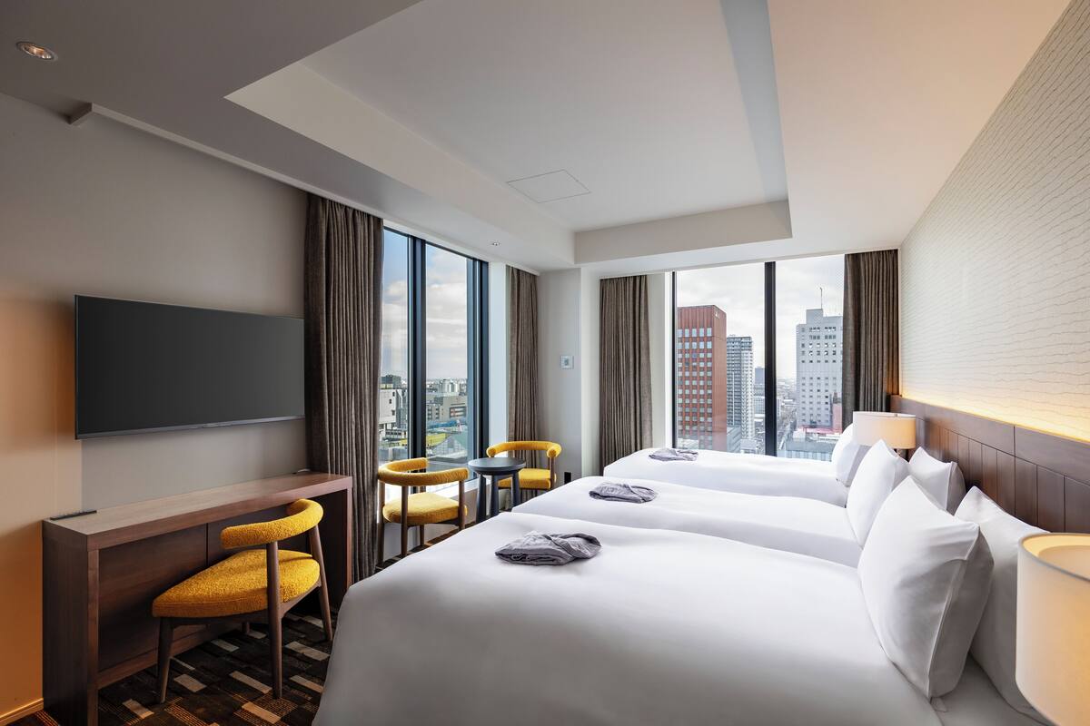 Phòng 3, không hút thuốc, góc (Corner Hollywood Triple Room) | Bộ đồ giường cao cấp, chăn bông, két bảo mật tại phòng 