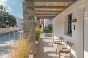 Exterior - La Maltese Central (Paros)
