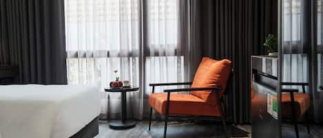 Standard-Studio | Hochwertige Bettwaren, Select-Comfort-Betten, Minibar, Zimmersafe