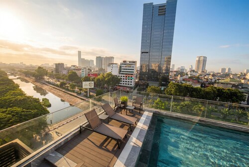 GrandView Hotel & Residence