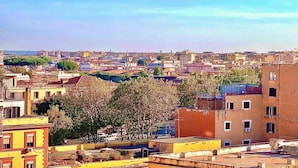 Room, 1 Bedroom, Smoking, Private Pool | Exterior - Room-sunset Colosseo Bed & Breakfast (Rome)