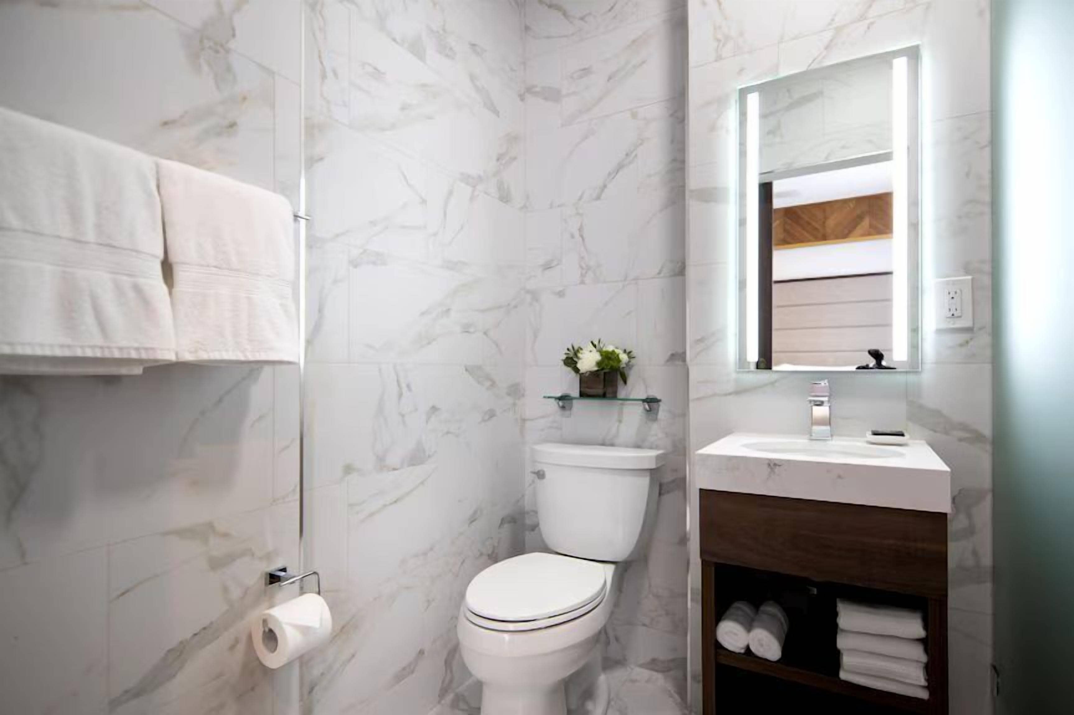 淋浴設備、風筒、提供毛巾、番梘