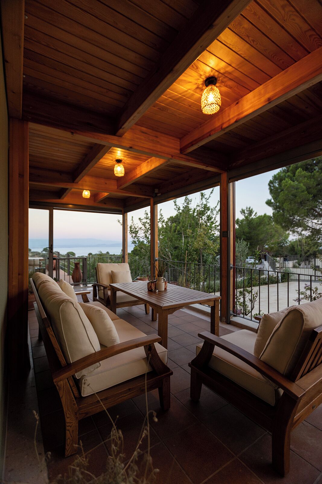 บริเวณภายนอก