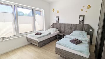 1 bedroom, travel crib, free WiFi, bed sheets