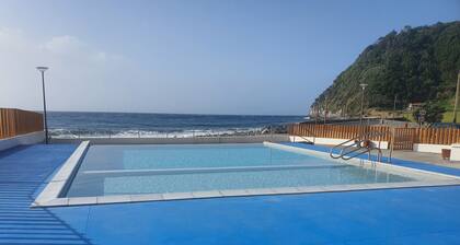 3-bedroom house in charming Faial da Terra with WiFi