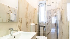 Sınıflandırılmamış resim, 27 üzerinden 2, düğme