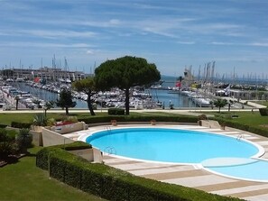 Pool - Beautiful apartment with terrace for 4 people, near beach in Port Camargue (Port Camargue)