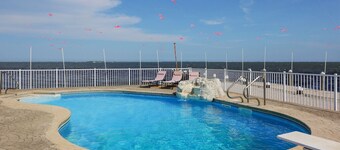 Surrounded by the bay with pool!
