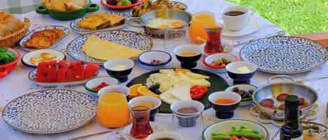 Free daily local cuisine breakfast