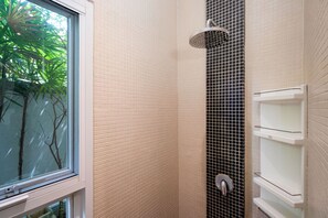 Family Villa, 3 Bedrooms, Pool View | Bathroom