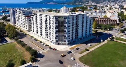 Sea view apartment with 1 bedroom, AC and Wi-Fi in a delightful Bar