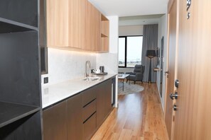 Minibar, bed sheets